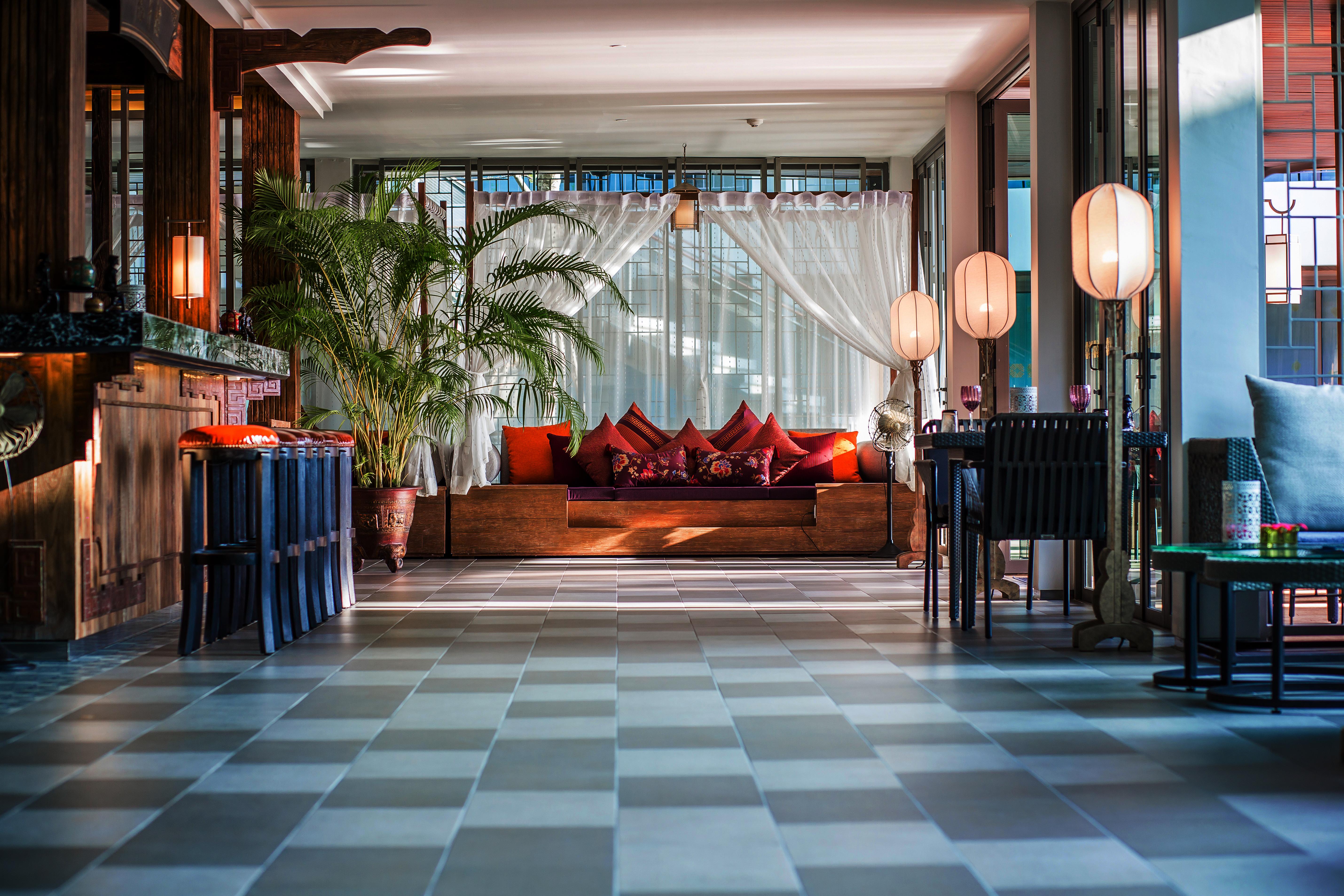 Fusion Suites Phuket Patong Exterior foto The lobby of the hotel