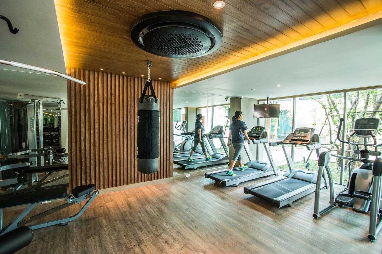 Fusion Suites Phuket Patong Exterior foto The gym at the hotel