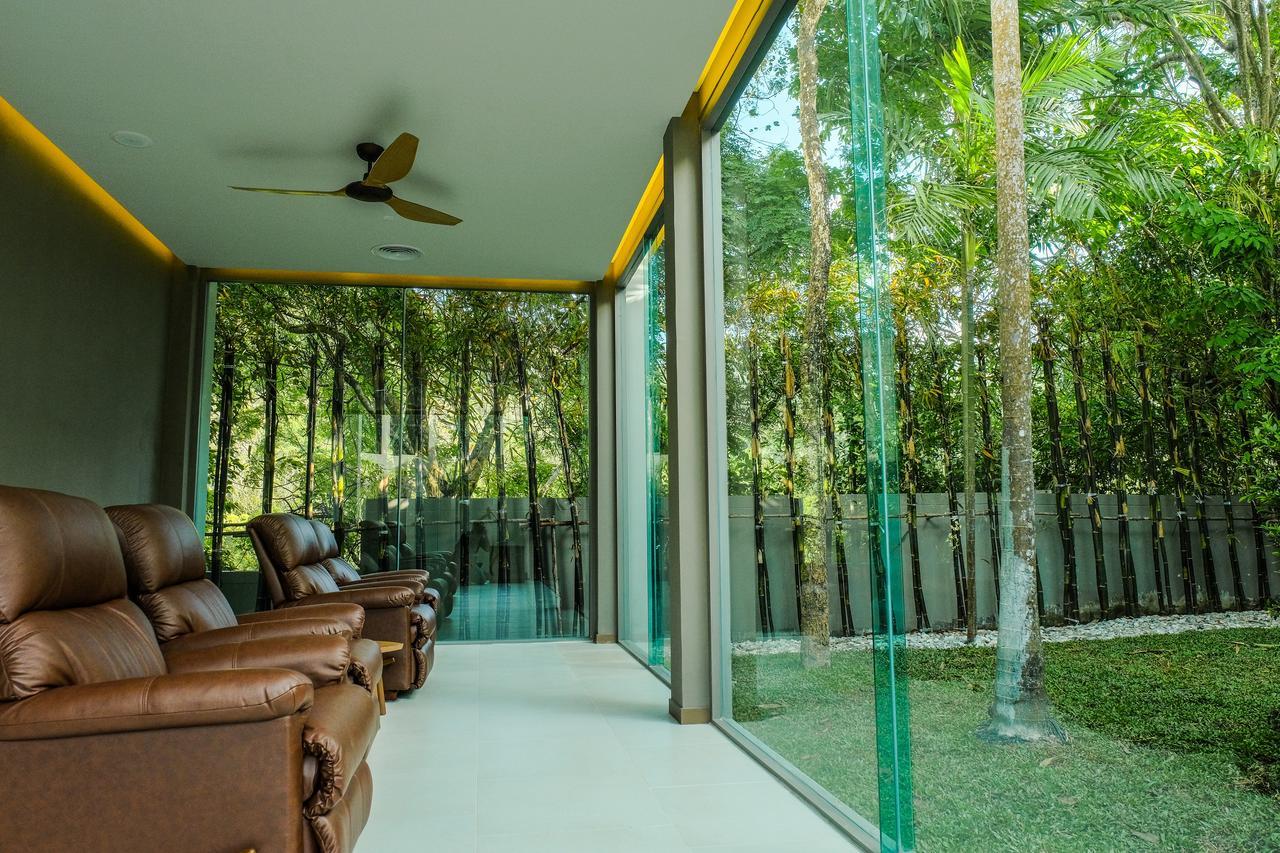 Fusion Suites Phuket Patong Exterior foto Interior of the house