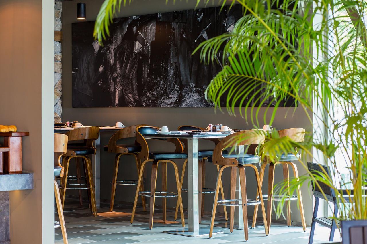 Fusion Suites Phuket Patong Exterior foto Restaurant